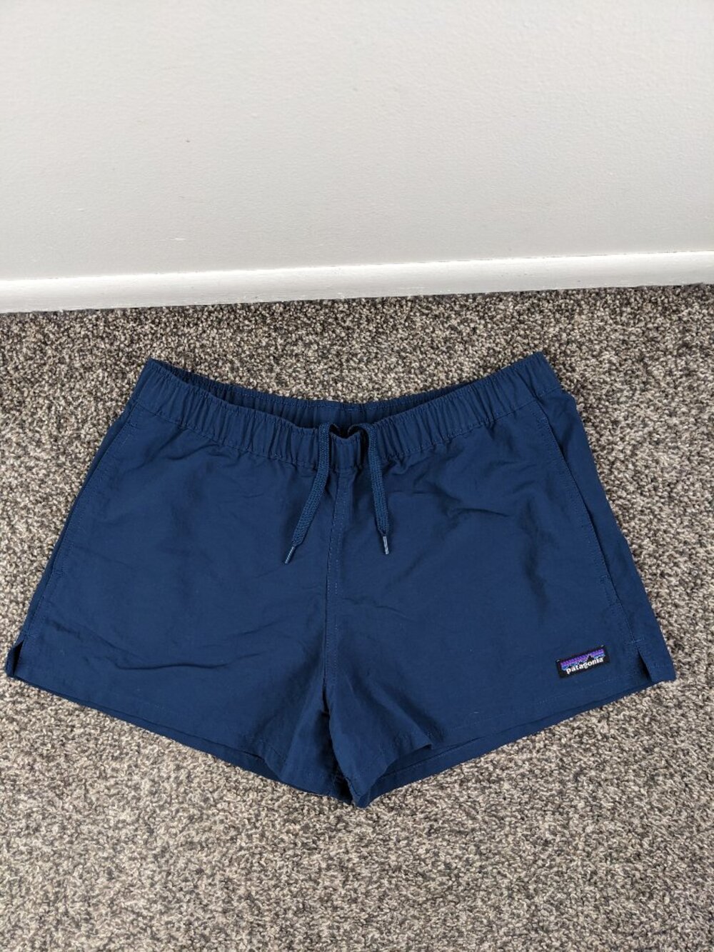 Patagonia Women’s 3" Inseam Barely Baggies Size Small Shorts Blue Pockets